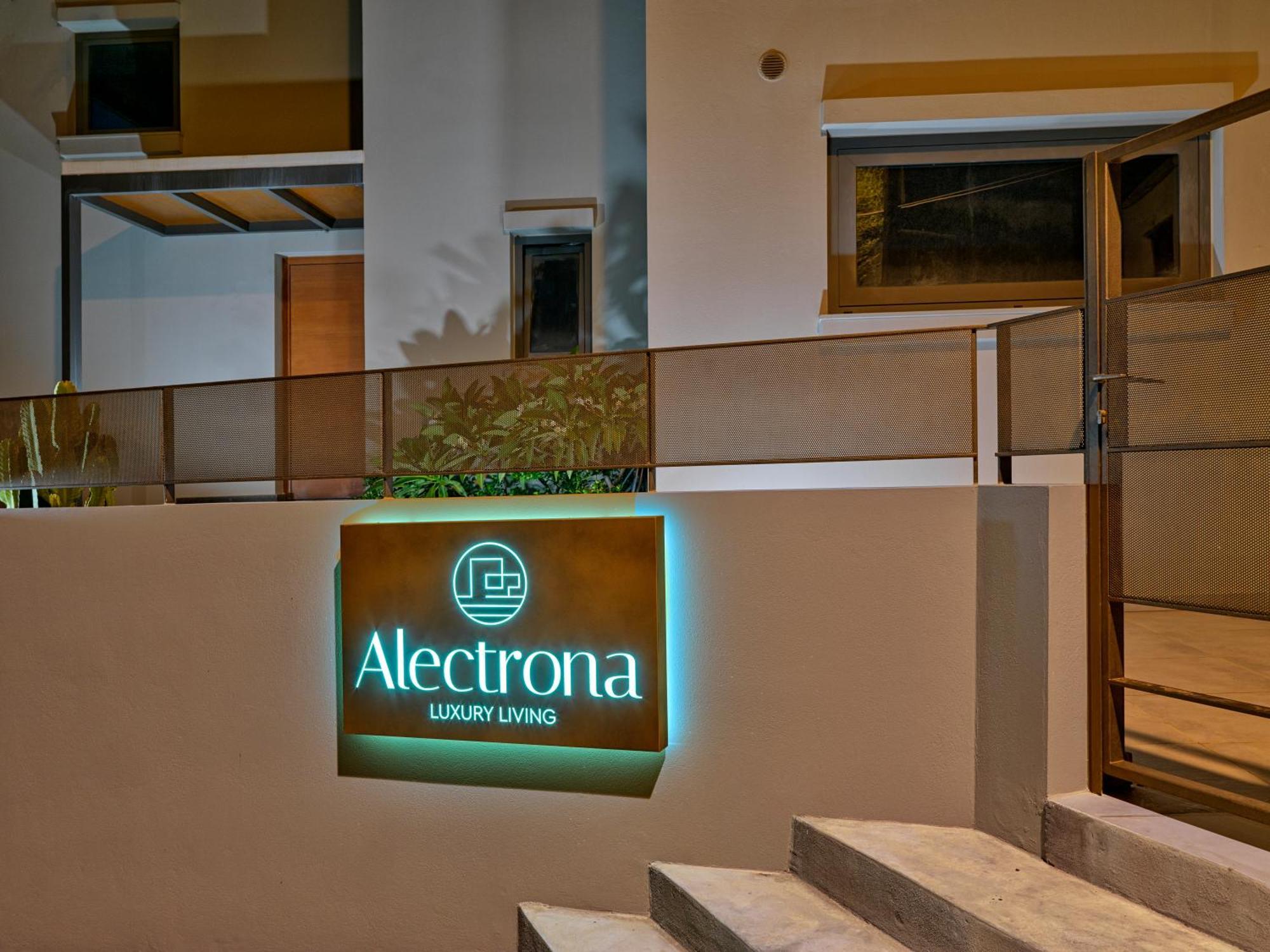 Alectrona Living Crete, Rocsea Luxury Apartment Платаньяс Экстерьер фото